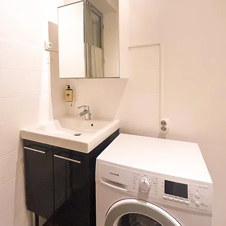 La Perle De نانسي